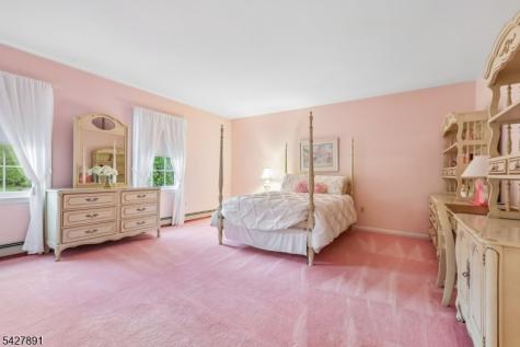 5 Revere Court Randolph NJ 07869