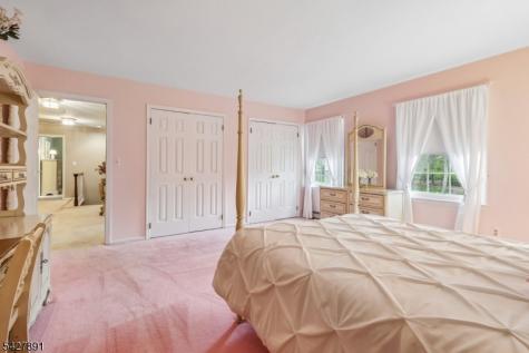 5 Revere Court Randolph NJ 07869