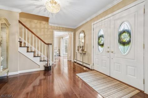 5 Revere Court Randolph NJ 07869