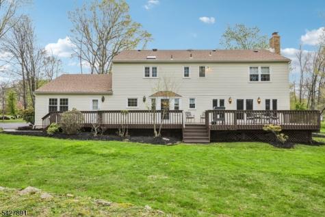 5 Revere Court Randolph NJ 07869