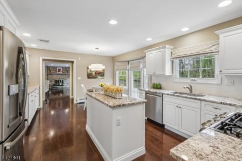 5 Revere Court Randolph NJ 07869