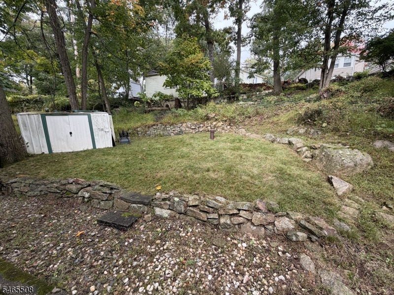 6 Jefferson Trail Hopatcong NJ 07843