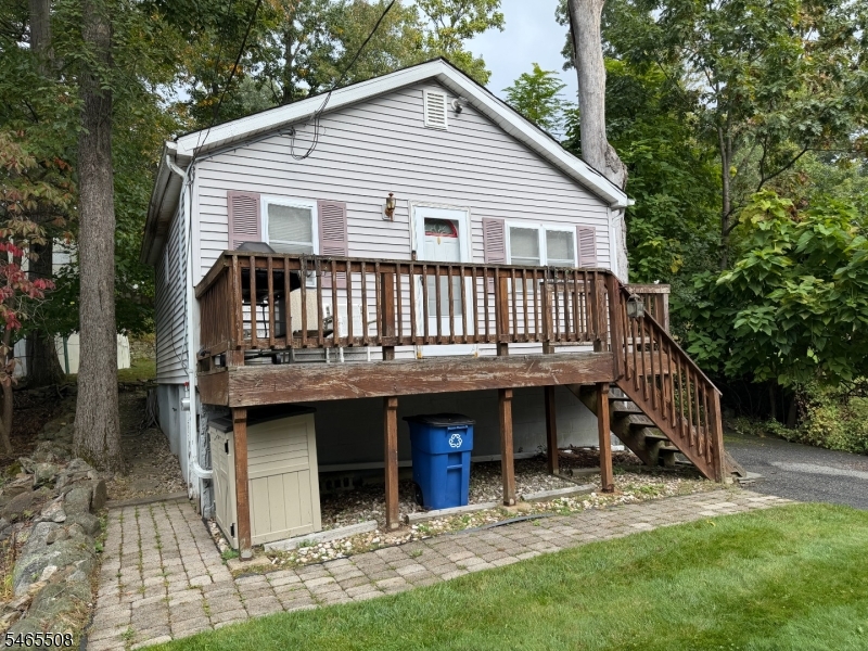 6 Jefferson Trail Hopatcong NJ 07843