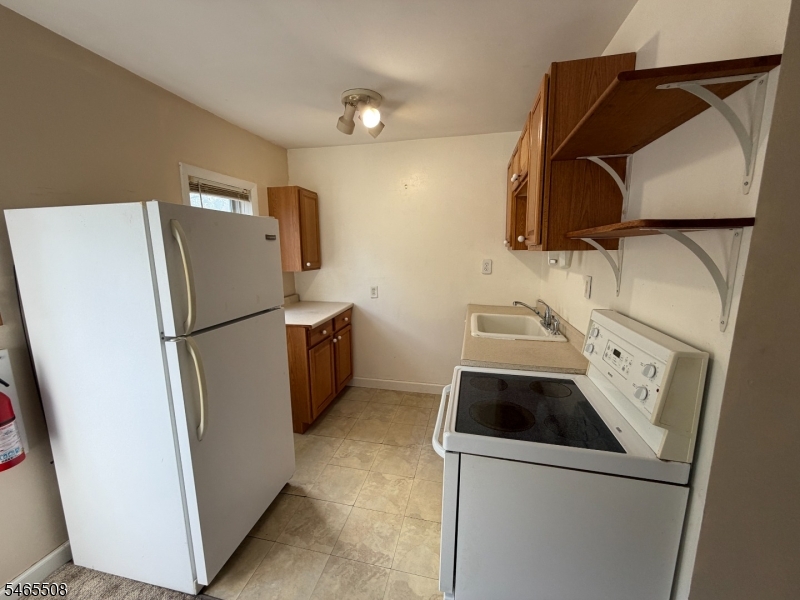 6 Jefferson Trail Hopatcong NJ 07843