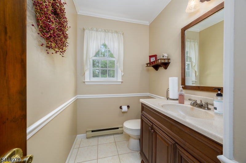 31 Stratfordshire Drive Vernon NJ 07461