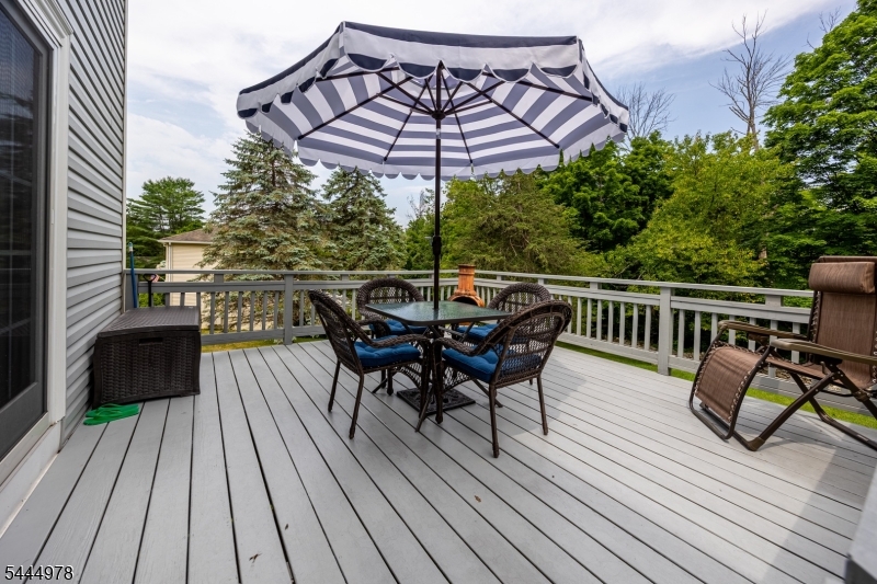 31 Stratfordshire Drive Vernon NJ 07461