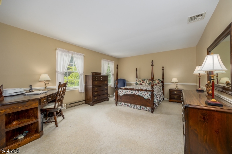 31 Stratfordshire Drive Vernon NJ 07461