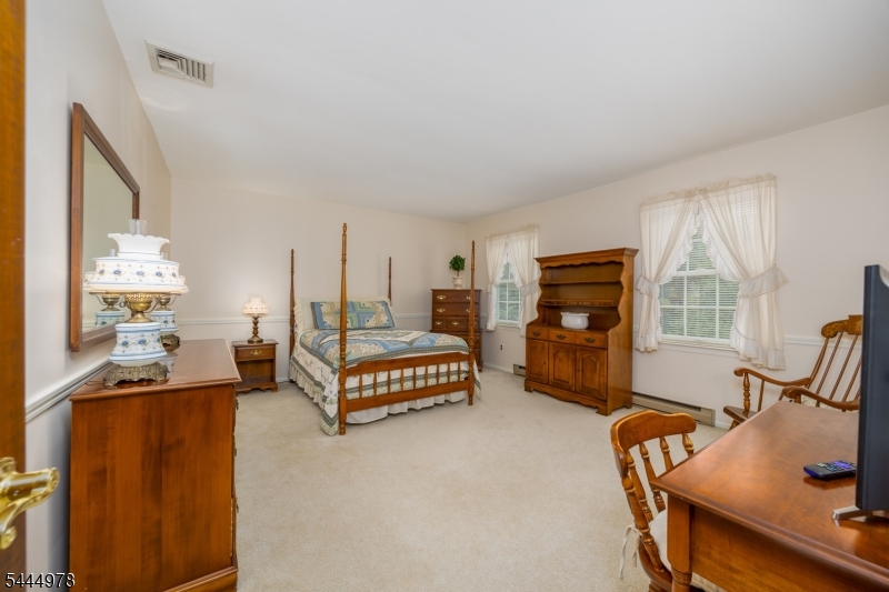 31 Stratfordshire Drive Vernon NJ 07461