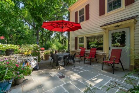 1 Dove Hollow Lane Bethlehem NJ 08827