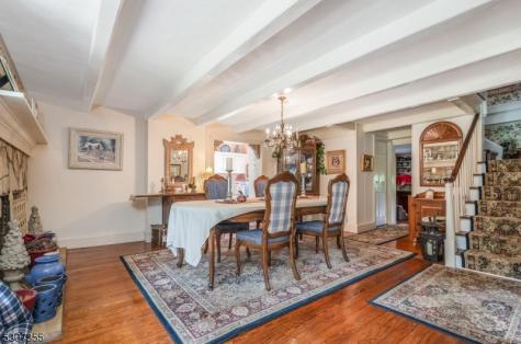 1 Dove Hollow Lane Bethlehem NJ 08827