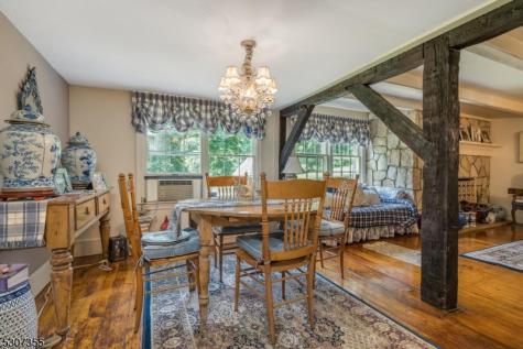 1 Dove Hollow Lane Bethlehem NJ 08827