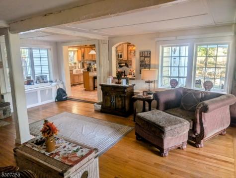 1 Dove Hollow Lane Bethlehem NJ 08827