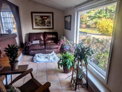 1 Dove Hollow Lane Bethlehem NJ 08827