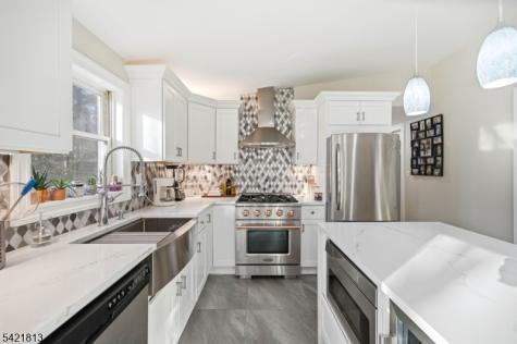 6 Ramsay Road West Milford NJ 07421