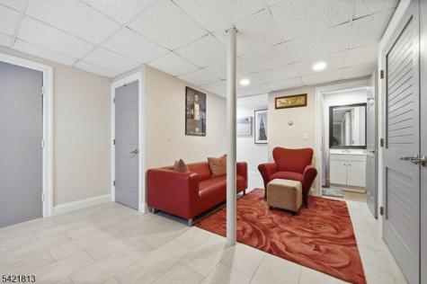 6 Ramsay Road West Milford NJ 07421