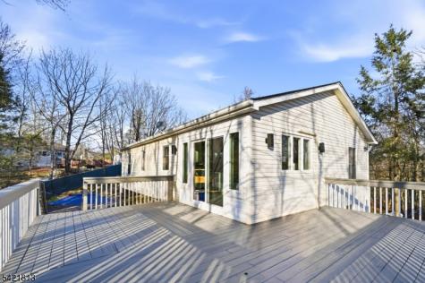 6 Ramsay Road West Milford NJ 07421