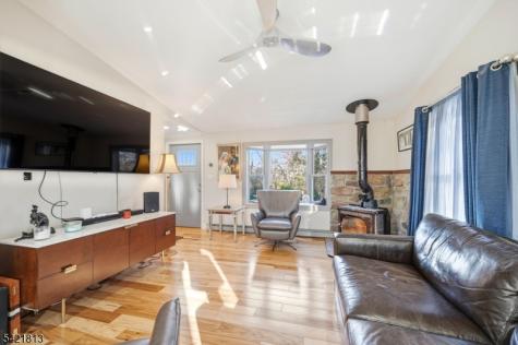 6 Ramsay Road West Milford NJ 07421