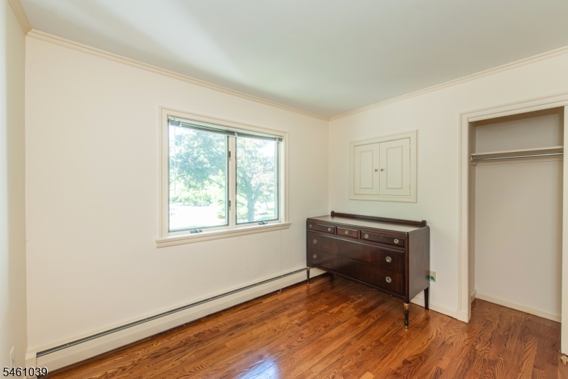 193 Walnut Street Livingston NJ 07039