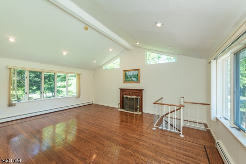 193 Walnut Street Livingston NJ 07039
