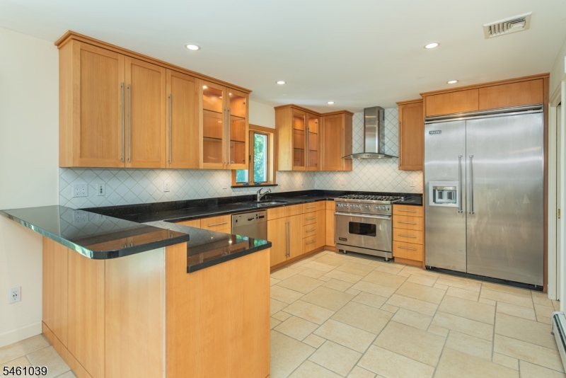 193 Walnut Street Livingston NJ 07039