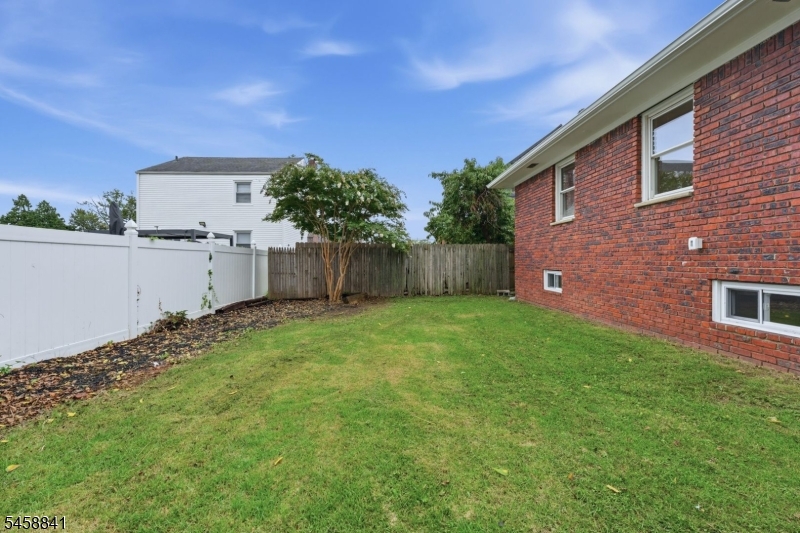 2209 Wood Avenue Roselle NJ 07203
