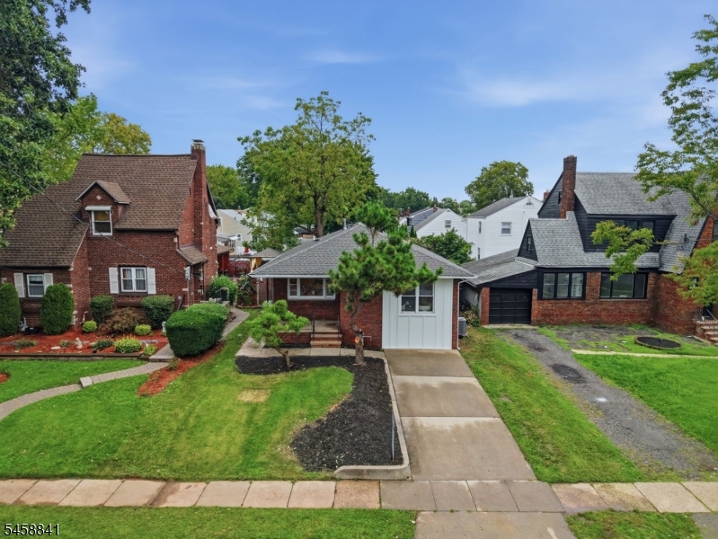 2209 Wood Avenue Roselle NJ 07203