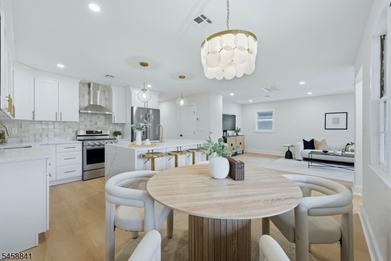 2209 Wood Avenue Roselle NJ 07203