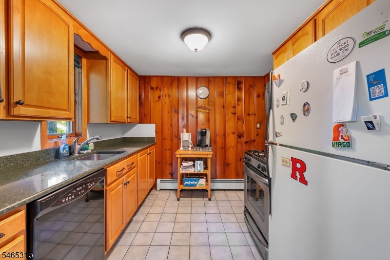 2207 Lakeside Drive W Vernon NJ 07422
