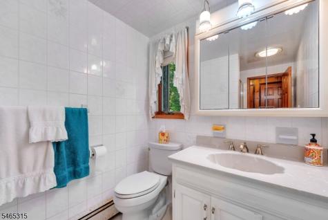 2207 Lakeside Drive W Vernon NJ 07422