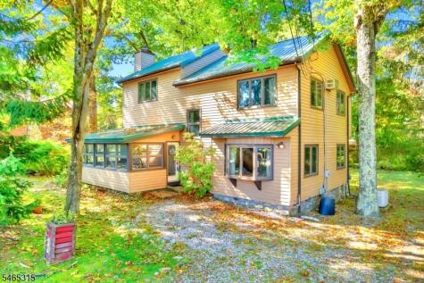 2207 Lakeside Drive W Vernon NJ 07422