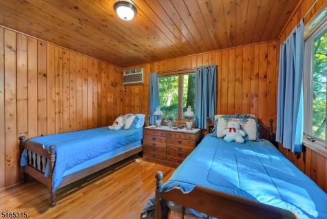 2207 Lakeside Drive W Vernon NJ 07422