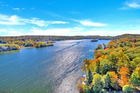 2207 Lakeside Drive W Vernon NJ 07422