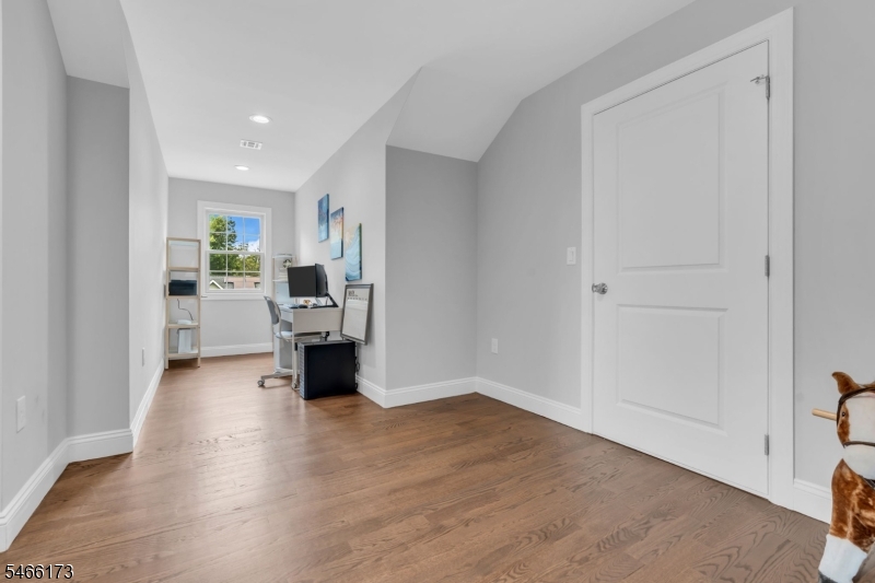 1431 Greenwood Drive Piscataway NJ 08854
