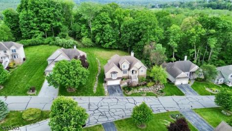 25 Bracken Hill Road Hardyston NJ 07419