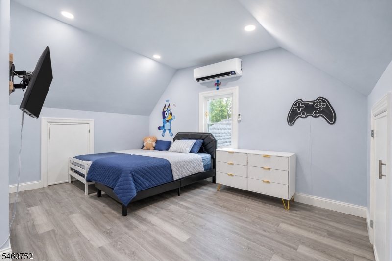 419 Locust Street Roselle Park NJ 07204