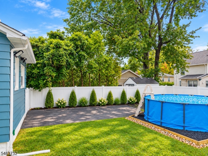 419 Locust Street Roselle Park NJ 07204