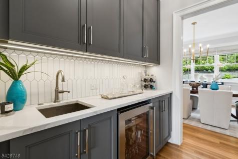 132 Hartshorn Drive Millburn NJ 07078