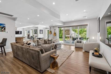 132 Hartshorn Drive Millburn NJ 07078