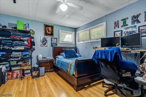 166 Glenside Trail Byram NJ 07871