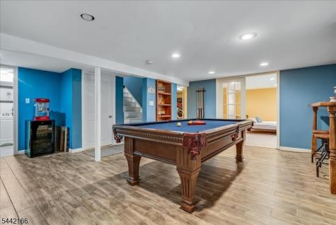 166 Glenside Trail Byram NJ 07871