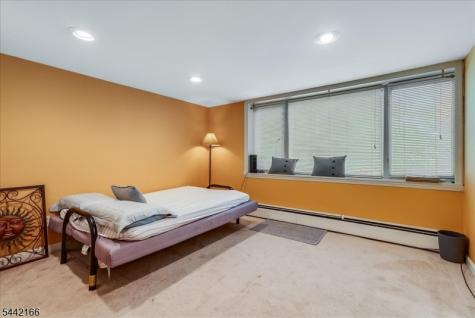 166 Glenside Trail Byram NJ 07871