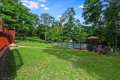 166 Glenside Trail Byram NJ 07871