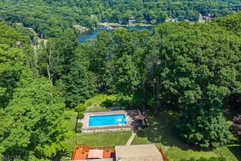 166 Glenside Trail Byram NJ 07871