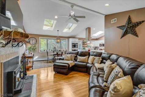 166 Glenside Trail Byram NJ 07871