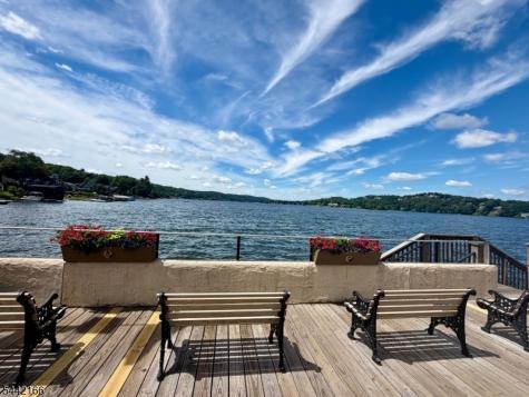 166 Glenside Trail Byram NJ 07871