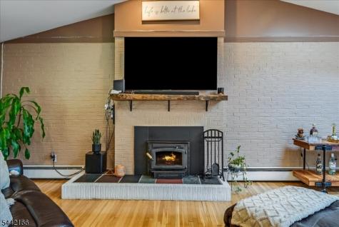 166 Glenside Trail Byram NJ 07871