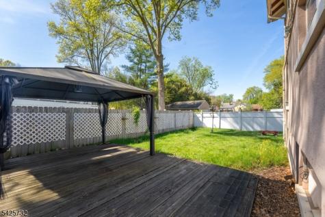 239 Walnut Street Dunellen NJ 08812