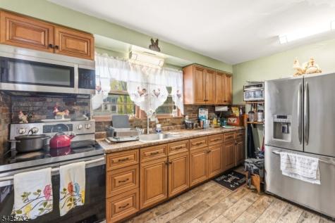 239 Walnut Street Dunellen NJ 08812