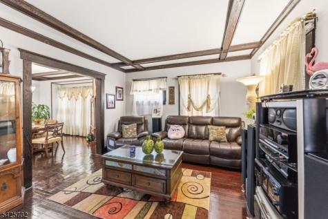 239 Walnut Street Dunellen NJ 08812