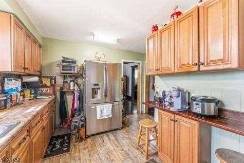 239 Walnut Street Dunellen NJ 08812
